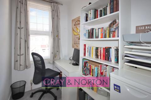 97 Dalmally Road, Croydon, CR0 6LY