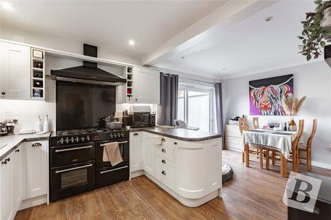 3 bedroom semi-detached house for sale, Avon Road, Upminster, RM14