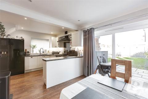 3 bedroom semi-detached house for sale, Avon Road, Upminster, RM14