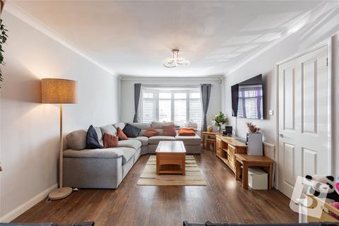 3 bedroom semi-detached house for sale, Avon Road, Upminster, RM14