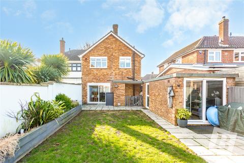 Avon Road, Upminster, RM14