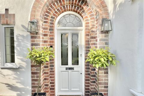 33 Barnston Road, Heswall, Wirral, CH60 2SW