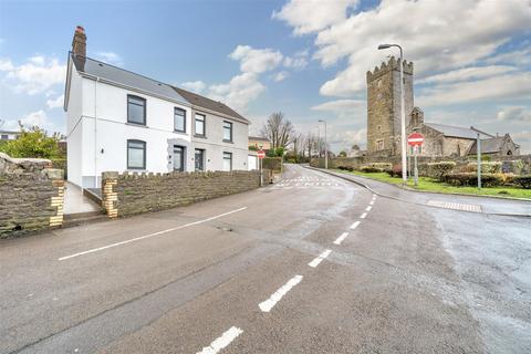 25 Randell Square, Pembrey, Burry Port, SA16 0UB