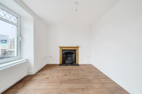 25 Randell Square, Pembrey, Burry Port, SA16 0UB
