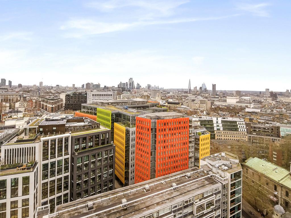 17 Centre Point