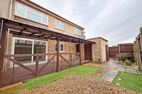 3 bedroom terraced house for sale, Hallaton Road, Peterborough PE1