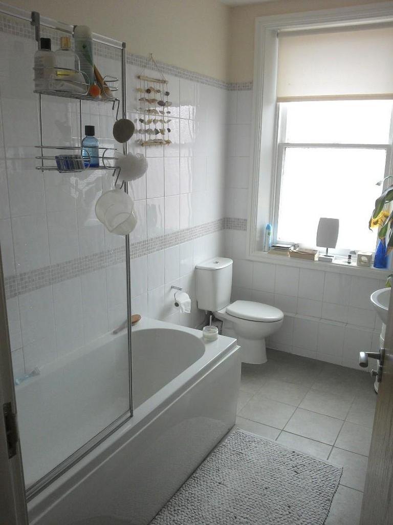 Flat 4 (4).jpg