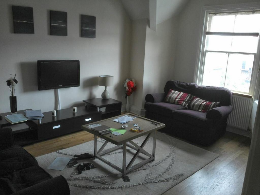 Flat 5 (1).jpg