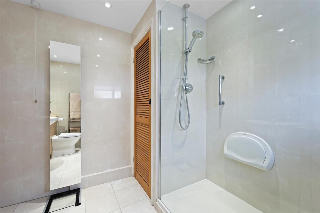 Main shower room