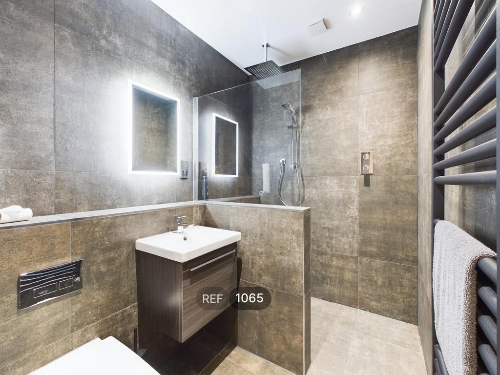 En-suite 2