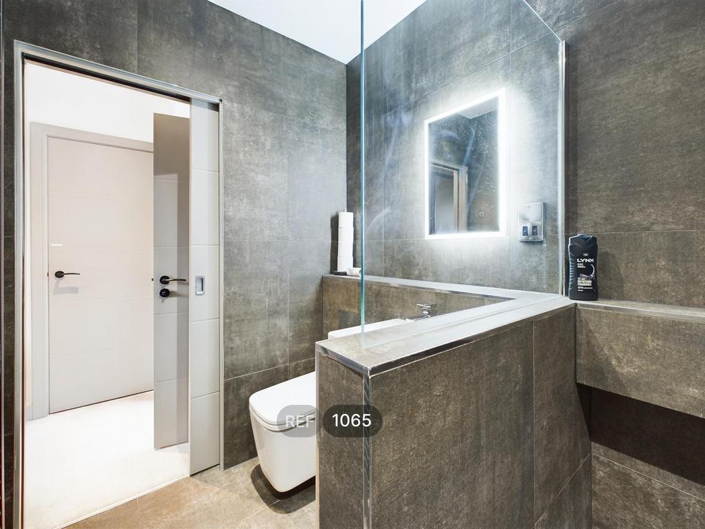 En-suite 2