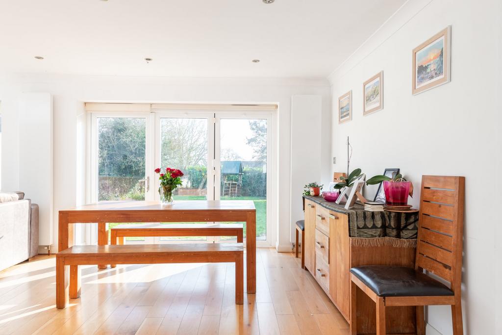 Sitting/Dining Room
