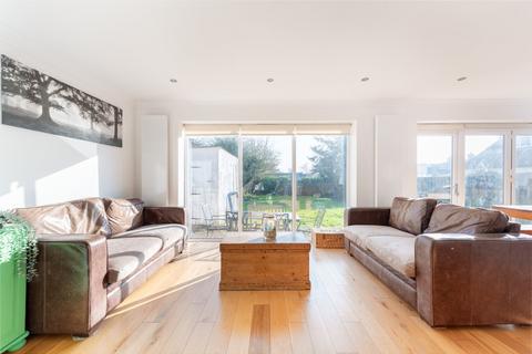 undefined, Watts Green, Chearsley, Aylesbury, Buckinghamshire, HP18