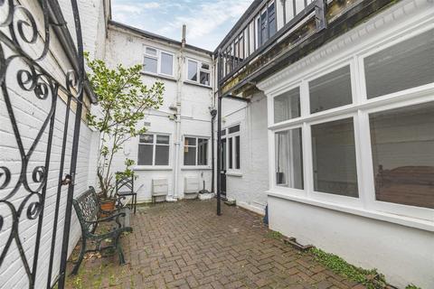 1 bedroom maisonette for sale, Grove Road, Windsor