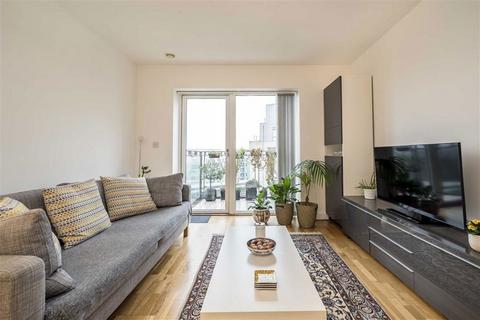 1 bedroom flat for sale, Sun Passage, London SE16