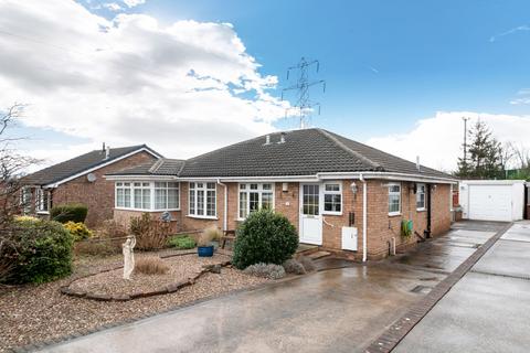2 bedroom semi-detached bungalow for sale, Kirkdale Drive, Calder Grove, WF4