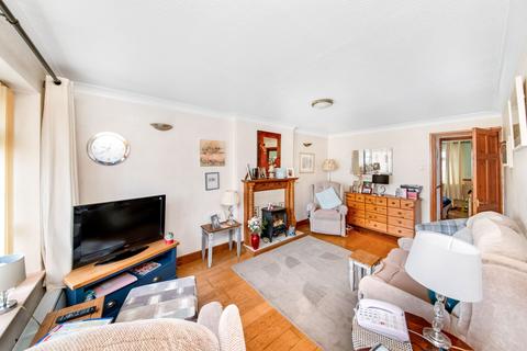 2 bedroom semi-detached bungalow for sale, Kirkdale Drive, Calder Grove, WF4