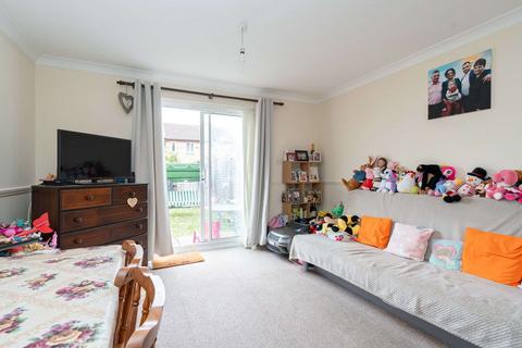 2 bedroom semi-detached house for sale, Grove Street, Woodston, Peterborough PE2 9AS