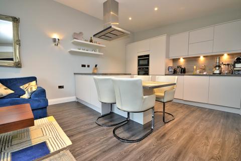 2 bedroom apartment for sale, Castle Bailey, Colchester, Essex, CO1