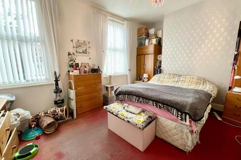 4 bedroom terraced house for sale, West Bank, Scarborough, YO12