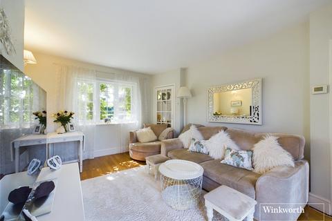 3 bedroom end of terrace house for sale, Roe End, London NW9