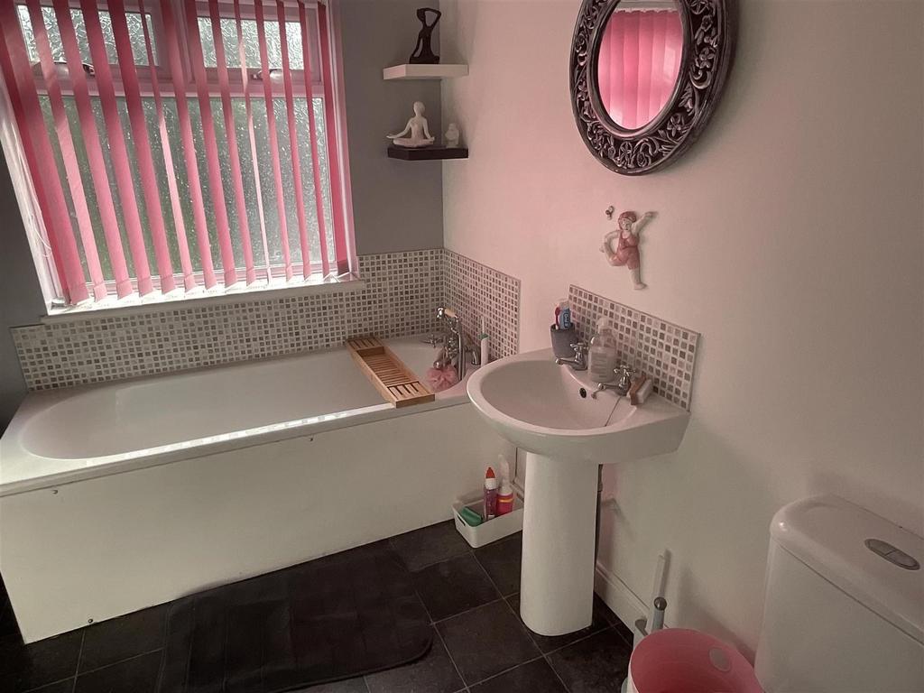 On-Suite Bathroom