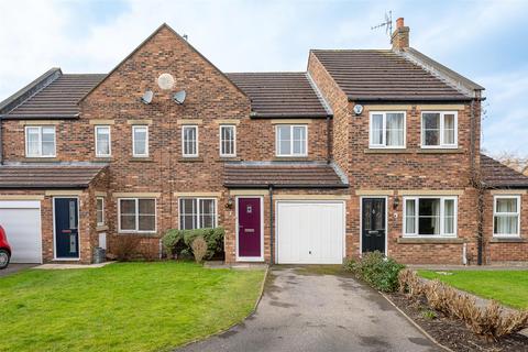 3 bedroom townhouse for sale, Rosecroft Way, York, YO30 5FN