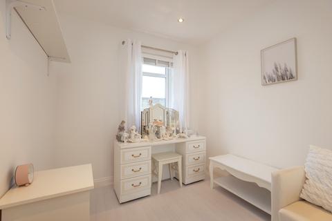 5 Burghtoft, Edinburgh, EH17 8RR