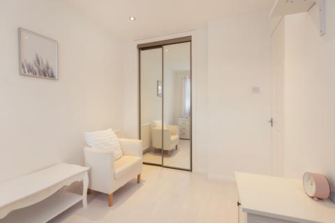 5 Burghtoft, Edinburgh, EH17 8RR