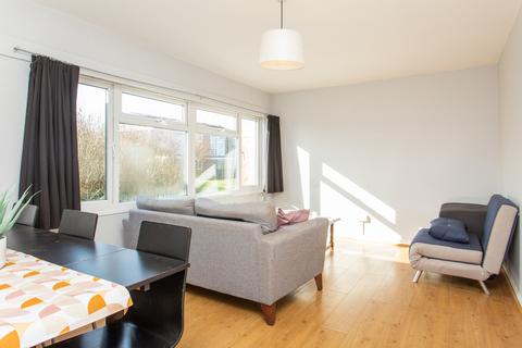 9 Bawden Close, Canterbury, CT2 7DW
