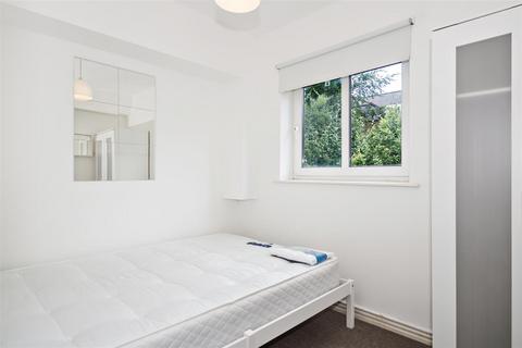 27 London Terrace, London, E2 7SQ