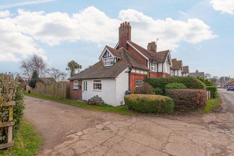 1 bedroom end of terrace house for sale, The Street, Bawdsey, IP12 3AH