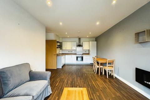 2 bedroom flat to rent, Houseman Crescent, West Didsbury, Manchester, M20