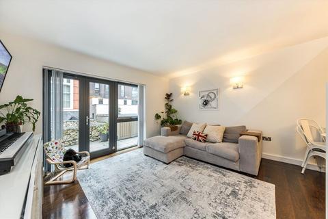 2 bedroom flat for sale, Morton Road, London N1