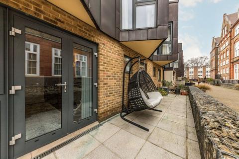 2 bedroom flat for sale, Morton Road, London N1