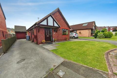 2 bedroom detached bungalow for sale, Hanbury Close, Crewe, CW2 6