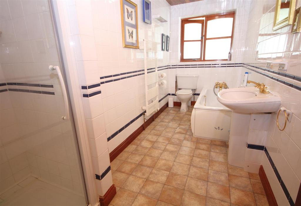 Ground Floor Bathroom