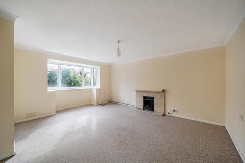 2 bedroom semi-detached house to rent, Woodlands Close,  Headington,  OX3