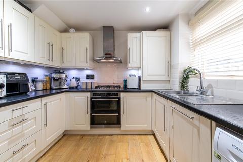 13 Grangeways Close, Northfleet, Gravesend, DA11 8NX
