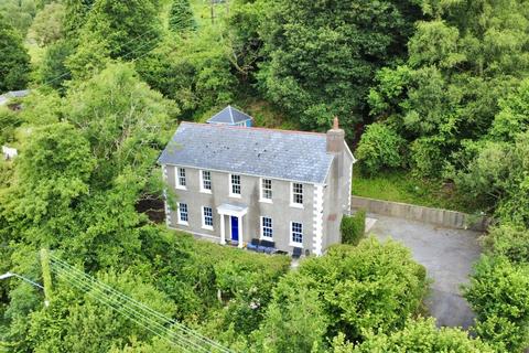 4 bedroom detached house for sale, Graig Road, Godrergraig, Swansea.