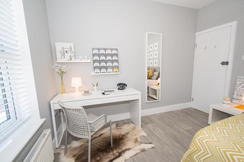 undefined, En Suite 2, 24a Edward Street, Luton, Bedfordshire, LU2 0NF