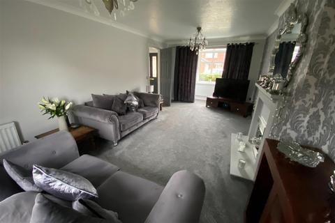 4 bedroom detached house for sale, Little Close, Farington Moss, Leyland