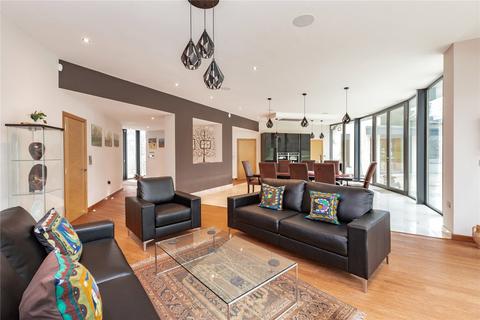undefined, Harold Court Road, Harold Wood, RM3