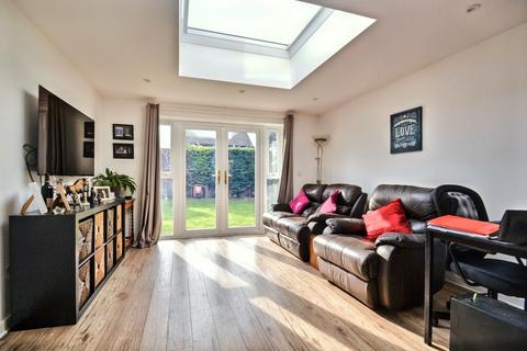 3 bedroom link detached house for sale, Corfe Mullen