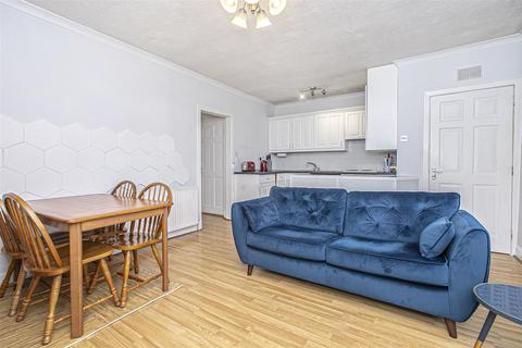 1 bedroom flat for sale, 46 Dunfermline Road, Crossgates, KY4 8AP