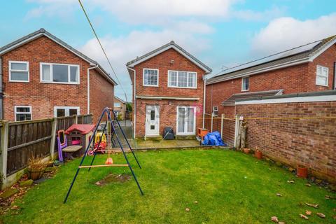 3 bedroom detached house for sale, Green Chase, Eckington, Sheffield, S21