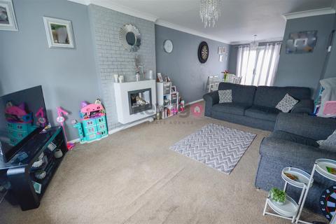 3 bedroom detached house for sale, Green Chase, Eckington, Sheffield, S21