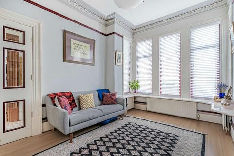 4 bedroom terraced house for sale, Shell Road, London SE13