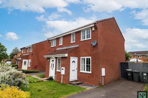 2 bedroom semi-detached house to rent, Westmorland Close, Tamworth, B78