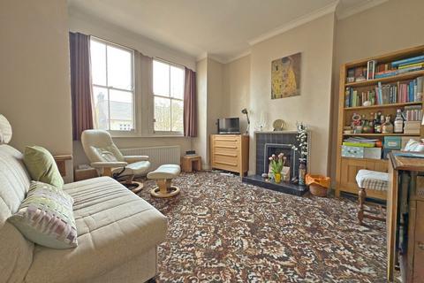 3 bedroom flat for sale, Carlyle Road, Ealing W5